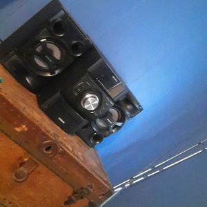 Sony mini high stereo system with ipod dock